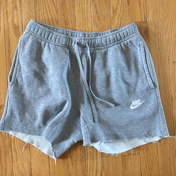 Nike Gray Tie Front Vintage cut off Sweatpants Shorts with pockets mens small - Picture 1 of 6
